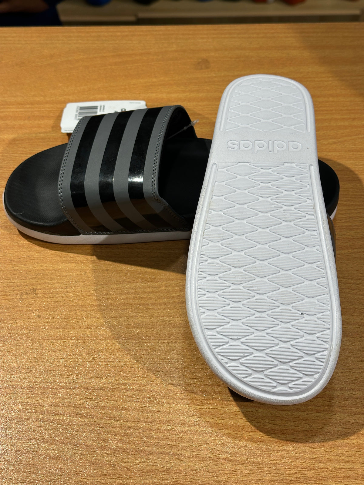Adidas Adilettes Comfort Slides 3 Stripes - Black/Grey