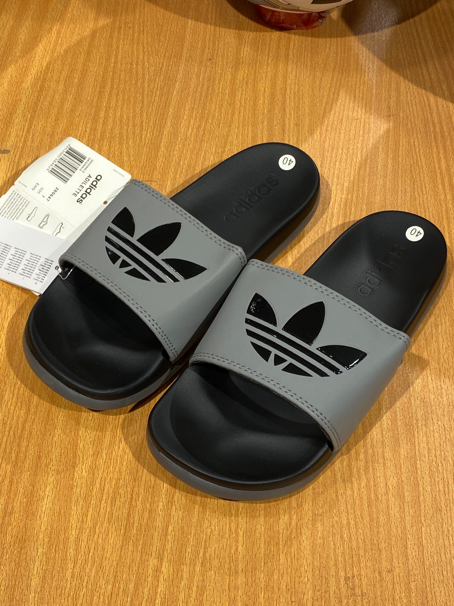 Adilettes Comfort Slides Logo - Grey