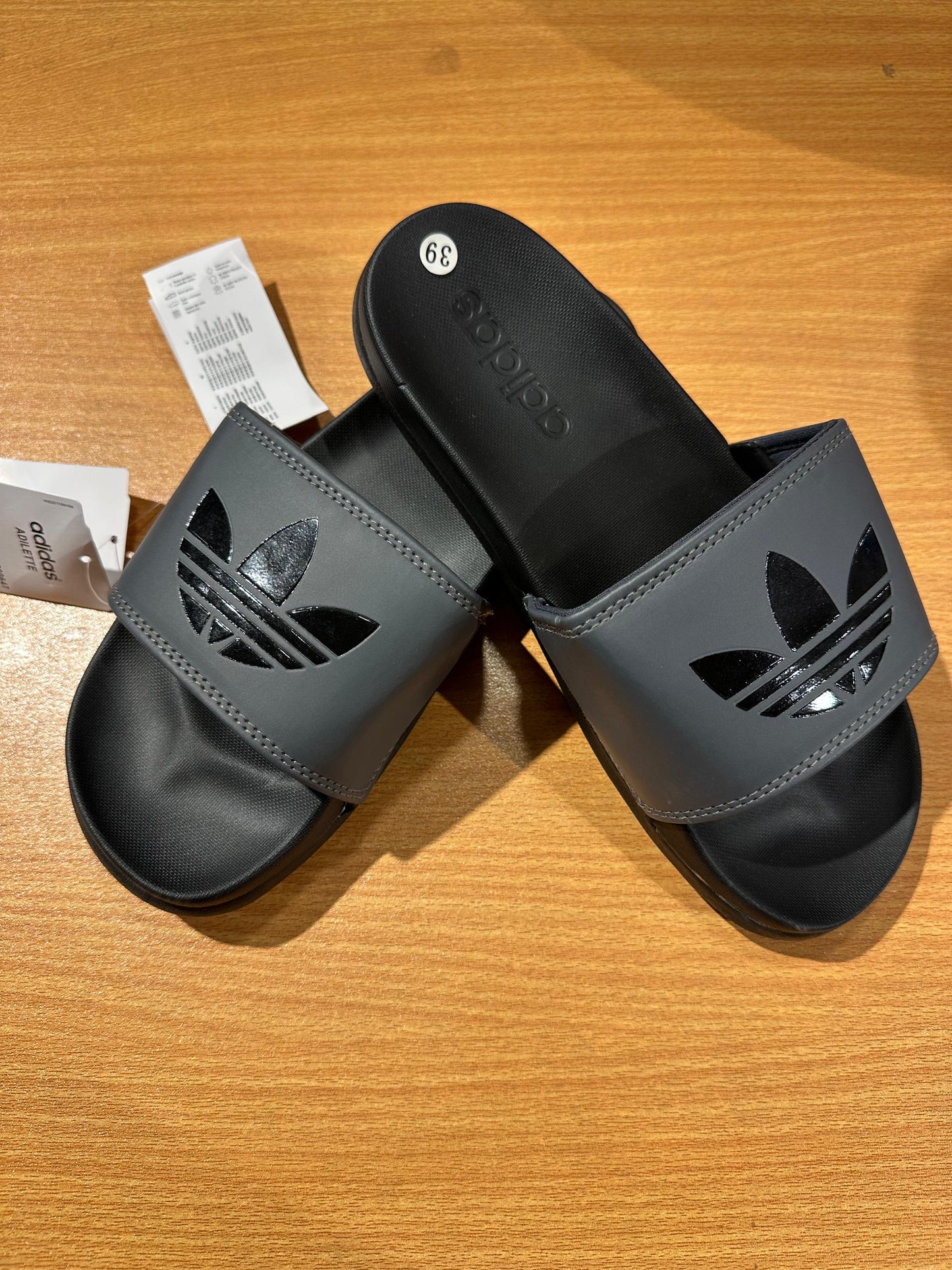 Adilettes Comfort Slides Logo - Grey